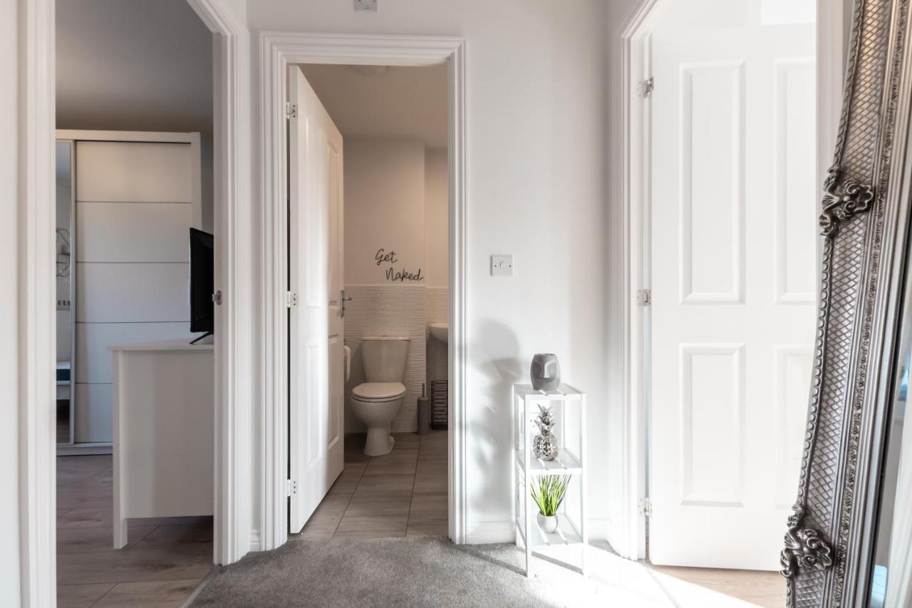 Cheerful 3 Bedroom House - Sleeps 7 Alwalton Экстерьер фото